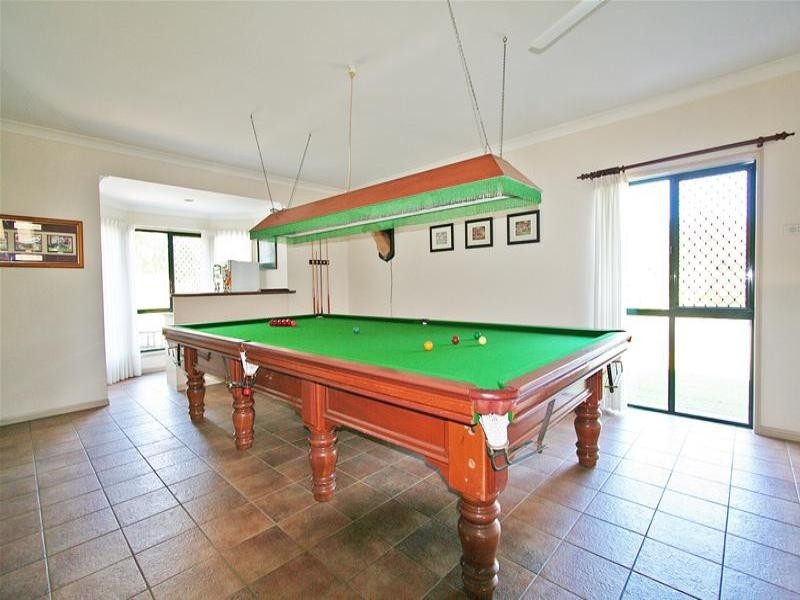 136 Castle Hill Drive, Gaven QLD 4211