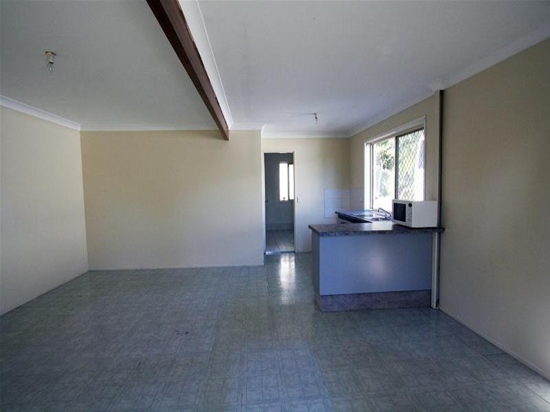 136 Castle Hill Drive, Gaven QLD 4211