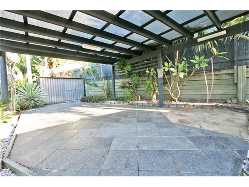 16 Angaston Avenue, Carrara QLD 4211