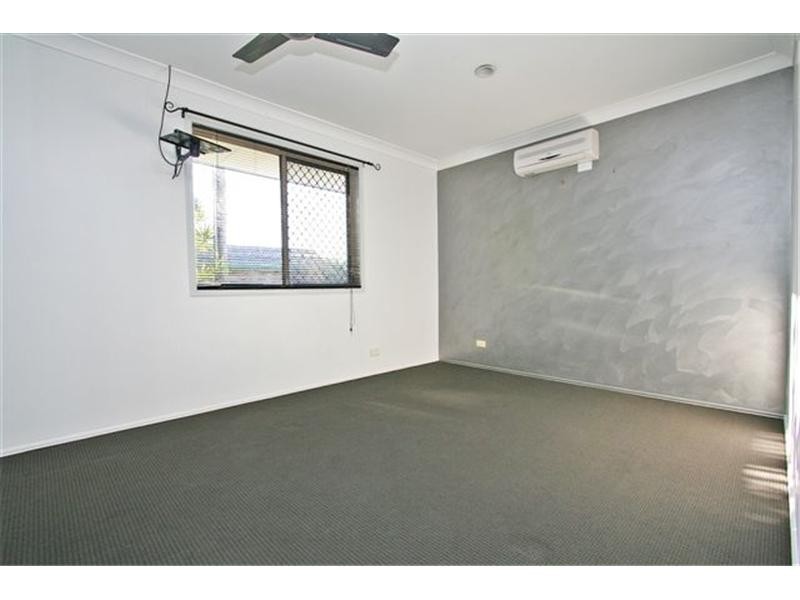 16 Angaston Avenue, Carrara QLD 4211