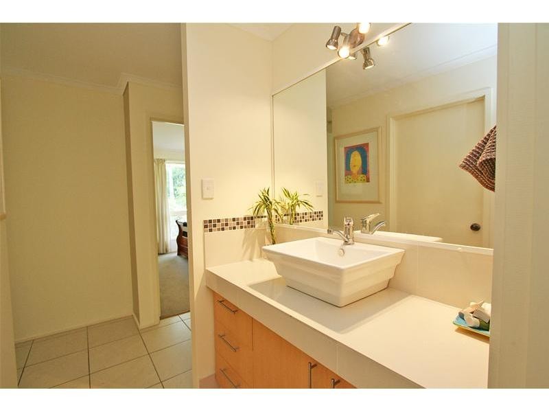 11 Ealing Court, Nerang QLD 4211