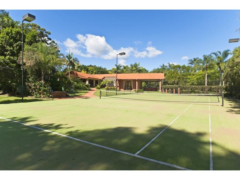 5 Dell Court, Nerang QLD 4211