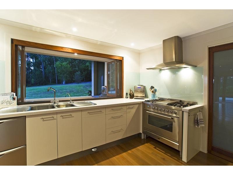 16 Tarawara Avenue, Tallai QLD 4213