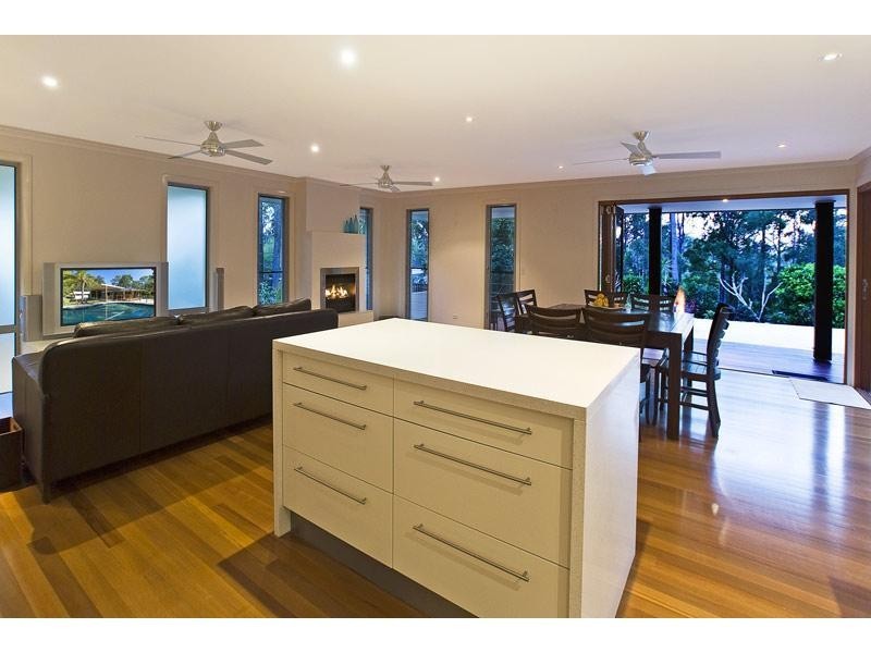 16 Tarawara Avenue, Tallai QLD 4213