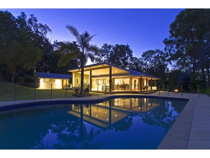 16 Tarawara Avenue, Tallai QLD 4213