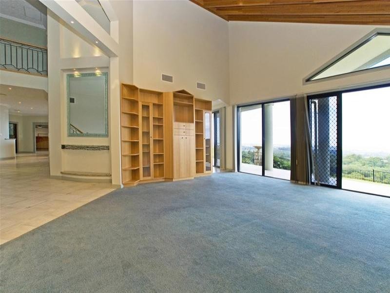 245 San Fernando Drive, Worongary QLD 4213