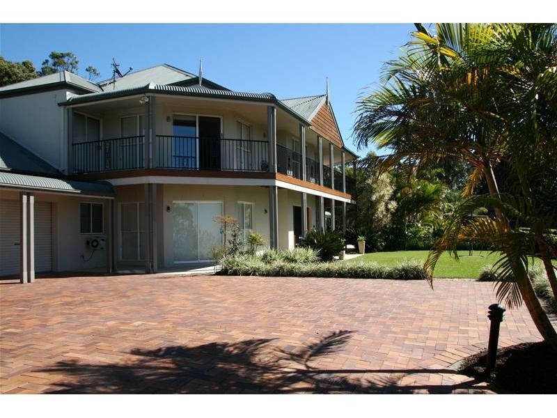 22 Brackenfield Court, Bonogin QLD 4213