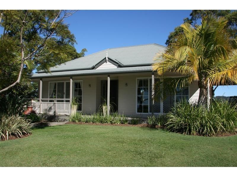 22 Brackenfield Court, Bonogin QLD 4213