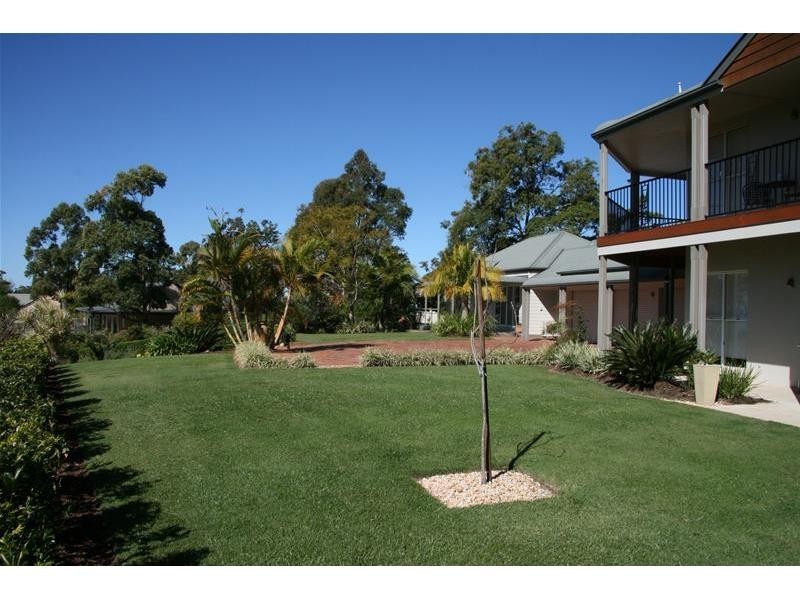 22 Brackenfield Court, Bonogin QLD 4213