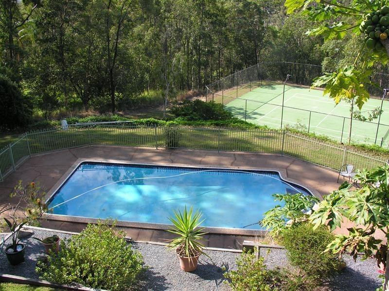 66 Castle Hill Drive, Gaven QLD 4211