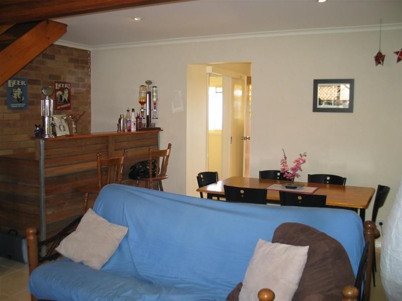 2/159 Pappas Way, Carrara QLD 4211