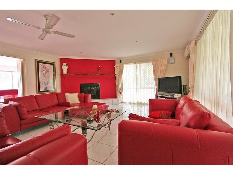 5 Foxtail Court, Tallai QLD 4213