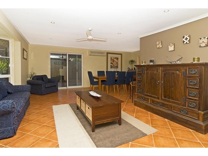 7 Marlborough Court, Ashmore QLD 4214