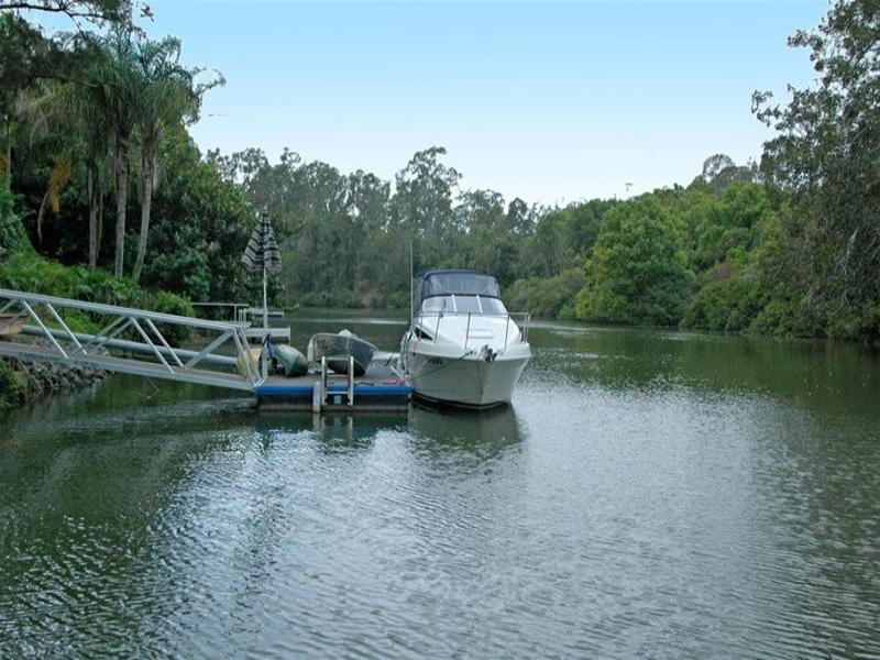 70 Nerang River Drive, Nerang QLD 4211