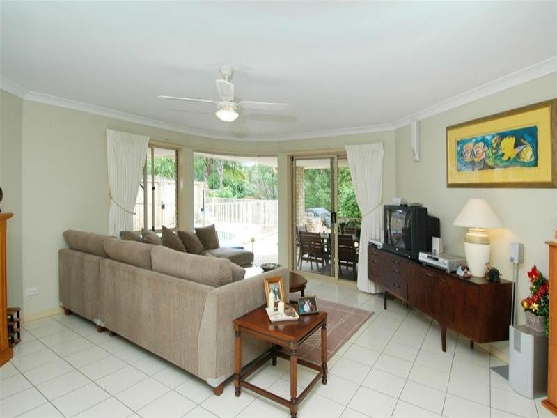 70 Nerang River Drive, Nerang QLD 4211