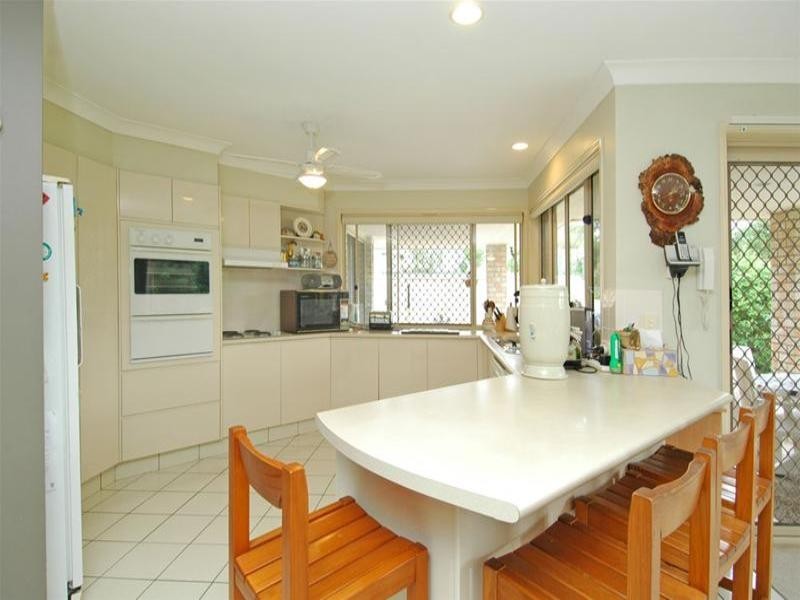 70 Nerang River Drive, Nerang QLD 4211