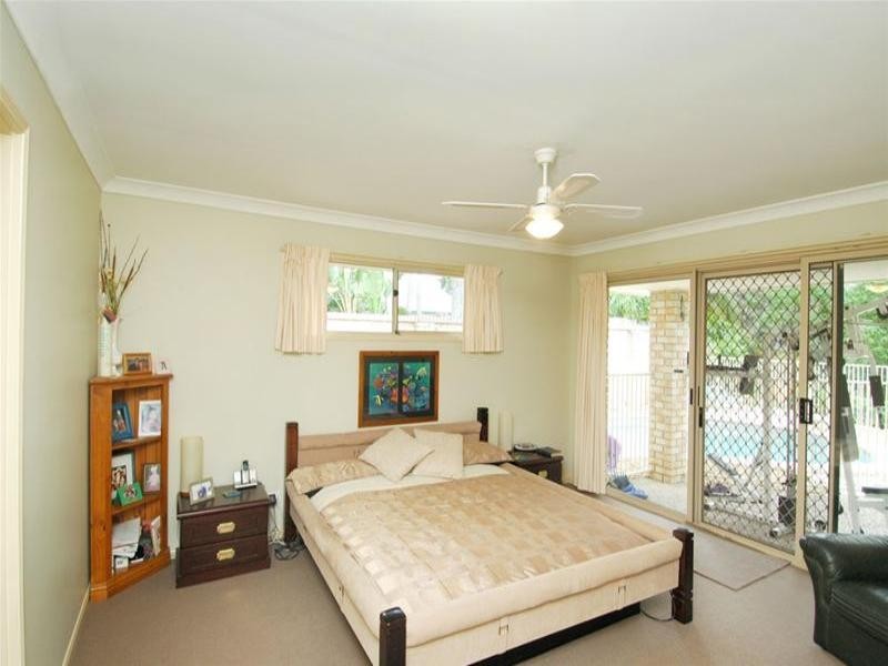 70 Nerang River Drive, Nerang QLD 4211