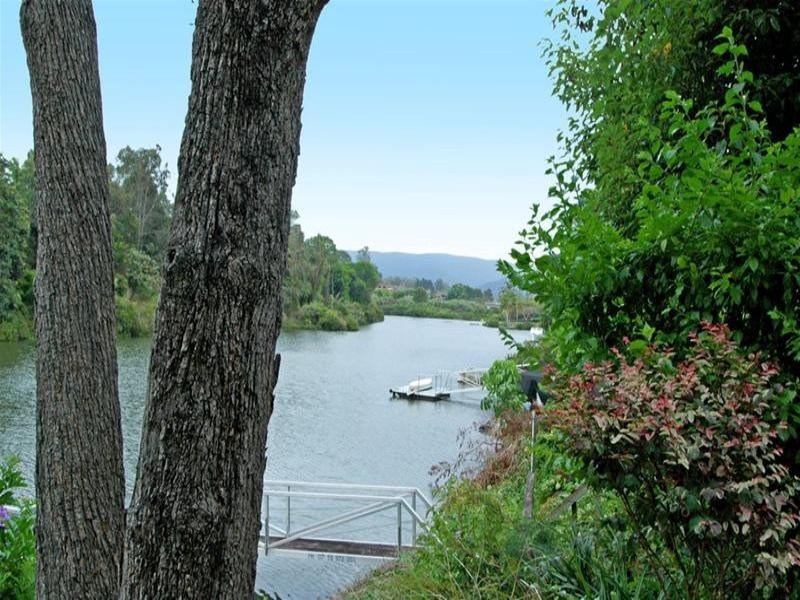 70 Nerang River Drive, Nerang QLD 4211