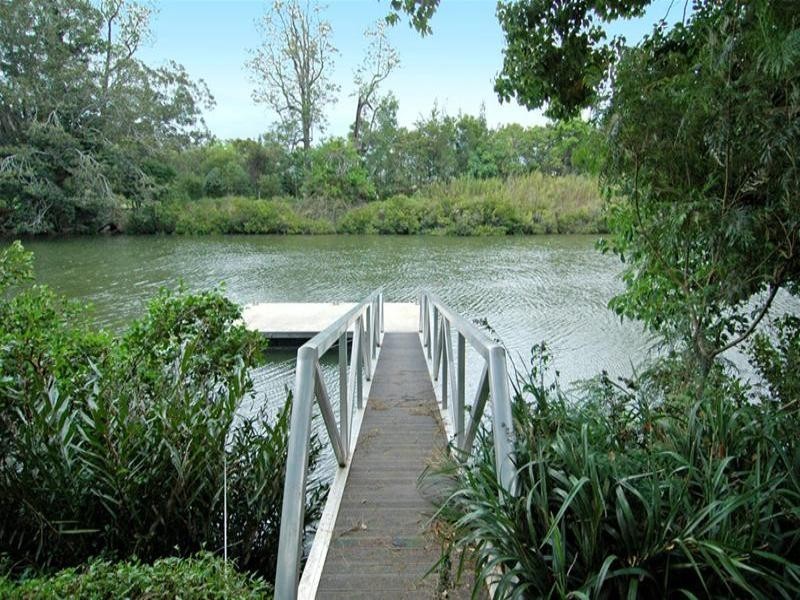 70 Nerang River Drive, Nerang QLD 4211