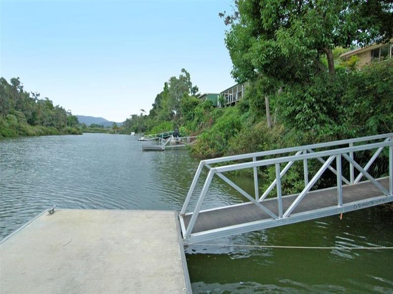 70 Nerang River Drive, Nerang QLD 4211