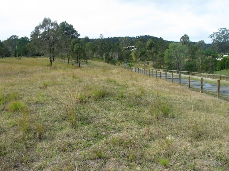 1-4 Darwalla Road, Mount Nathan QLD 4211