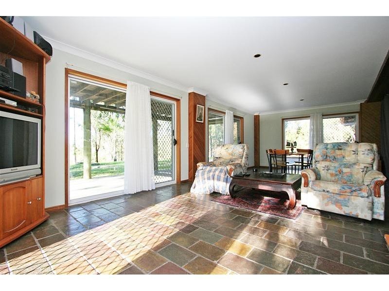 27 Columbine Way, Gaven QLD 4211