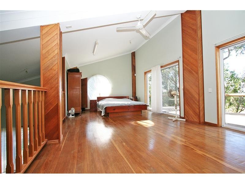 27 Columbine Way, Gaven QLD 4211