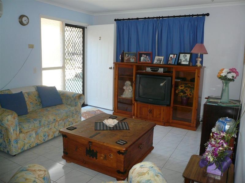 2/12 Wirth Terrace, Highland Park QLD 4211