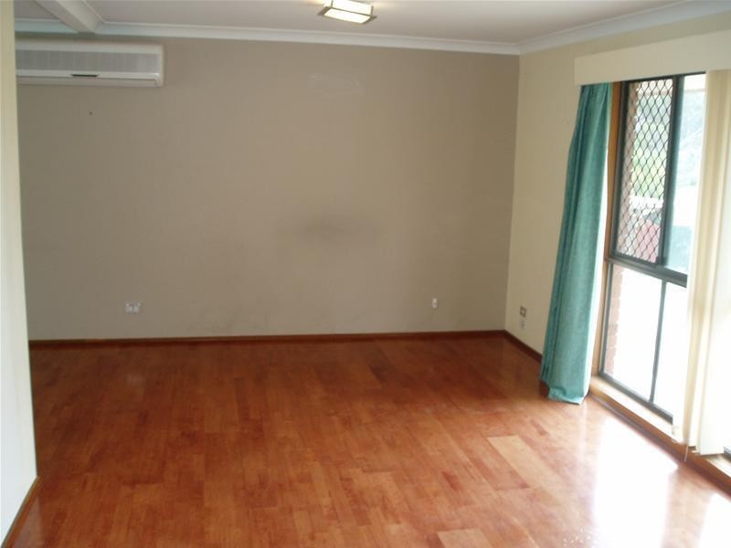 22 Balfour Crescent, Highland Park QLD 4211