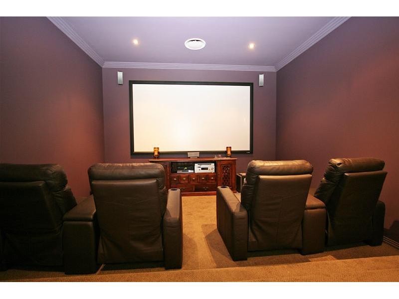 81 Lawnhill Drive, Nerang QLD 4211