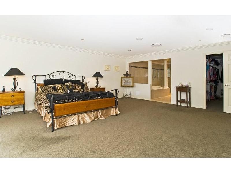 81 Lawnhill Drive, Nerang QLD 4211