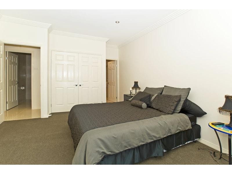 81 Lawnhill Drive, Nerang QLD 4211