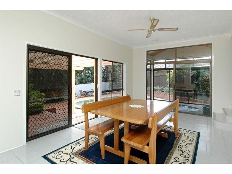 4 Uki Place, Ashmore QLD 4214