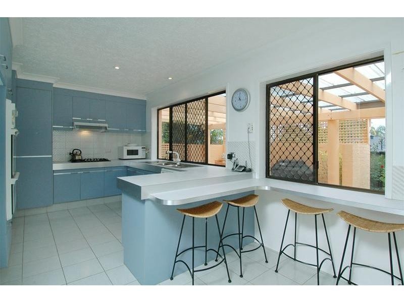 4 Uki Place, Ashmore QLD 4214