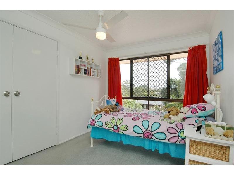 4 Uki Place, Ashmore QLD 4214