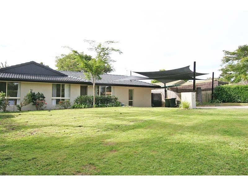 11 Ealing Court, Nerang QLD 4211