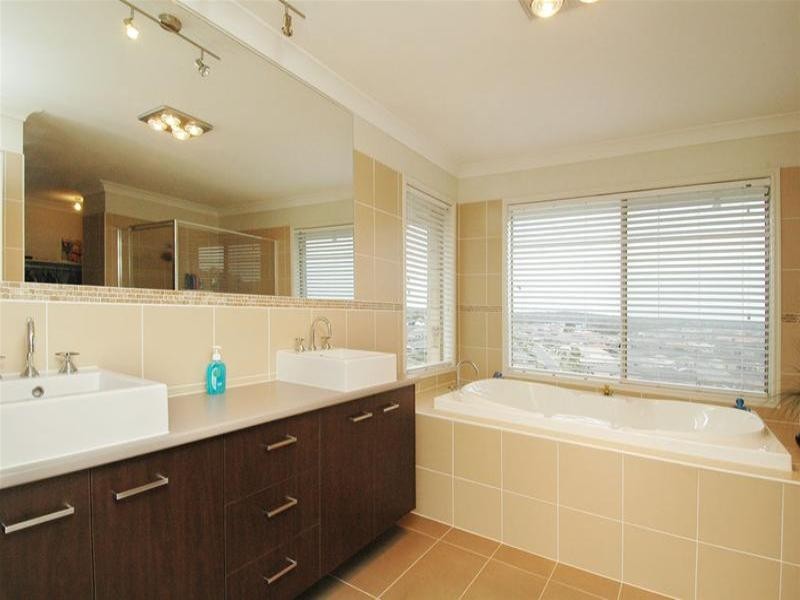 17 Denise Drive, Upper Coomera QLD 4209