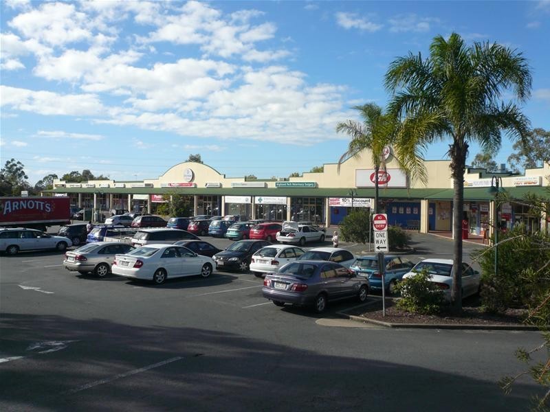 2/102 Alexander Drive, Highland Park QLD 4211