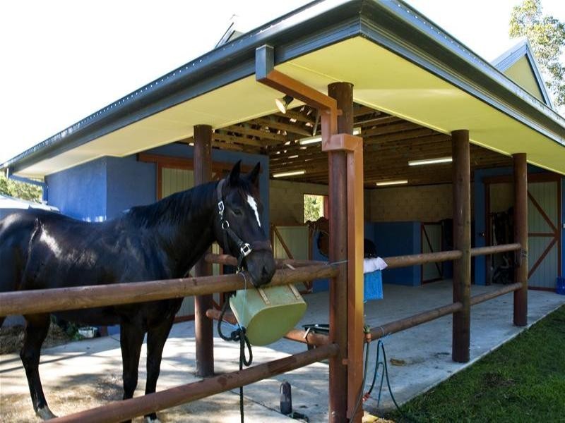 63 Bonogin Road, Mudgeeraba QLD 4213