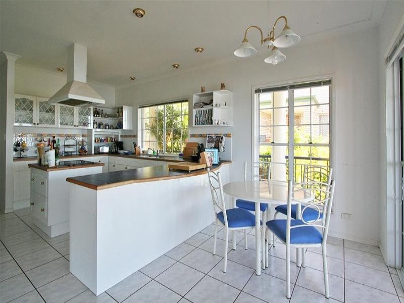 1 Galleria Court, Highland Park QLD 4211