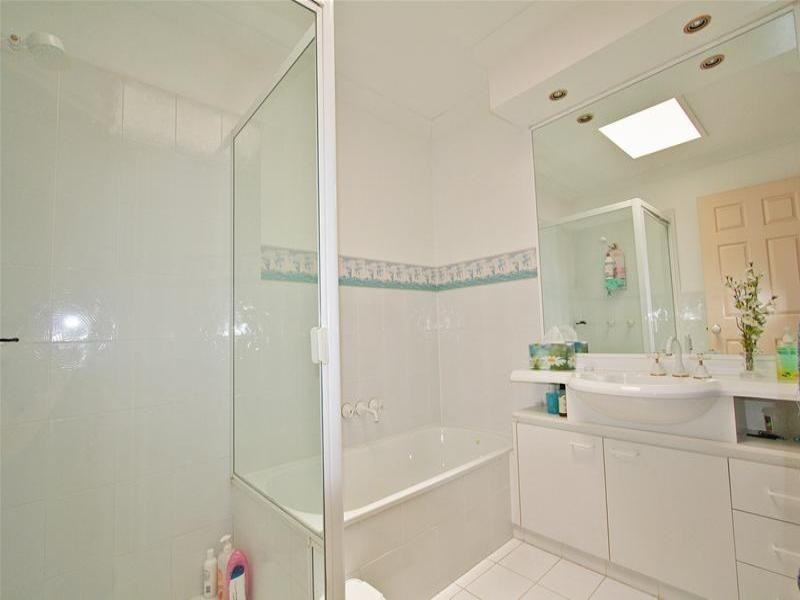 51 Quigan Terrace, Highland Park QLD 4211