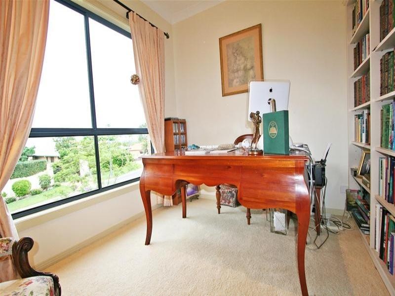 55 Armstrong Way, Highland Park QLD 4211
