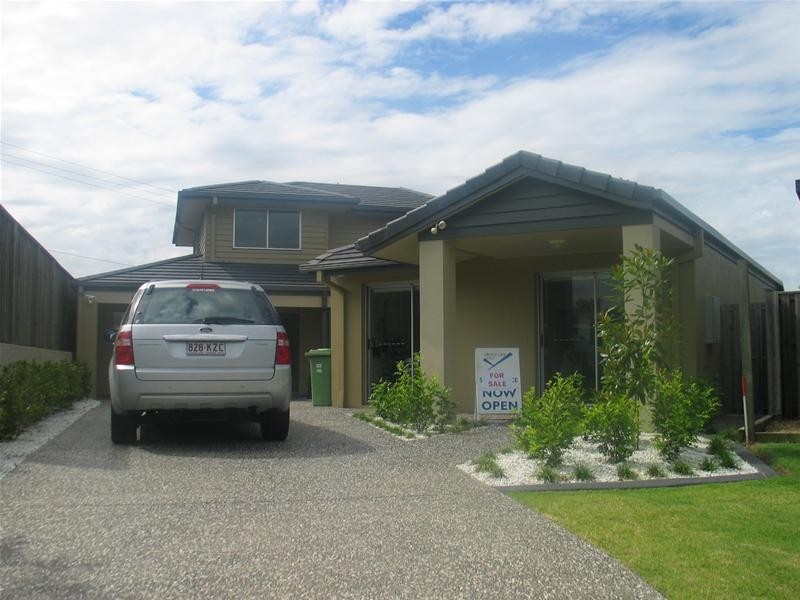 5 Thomas Hilton Place, Nerang QLD 4211