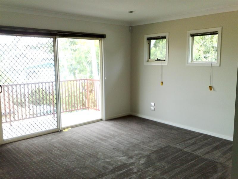2/128 Falconer Street, Southport QLD 4215