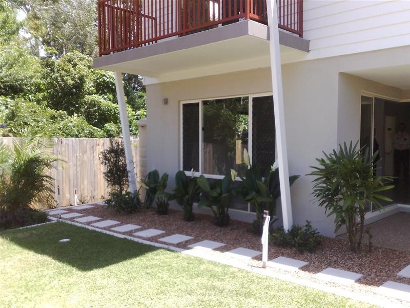 2/128 Falconer Street, Southport QLD 4215