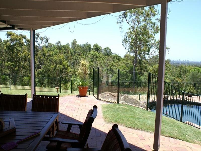 33 Grosvenor Court, Mudgeeraba QLD 4213