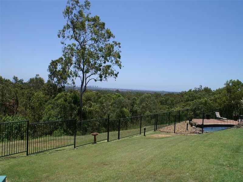 33 Grosvenor Court, Mudgeeraba QLD 4213