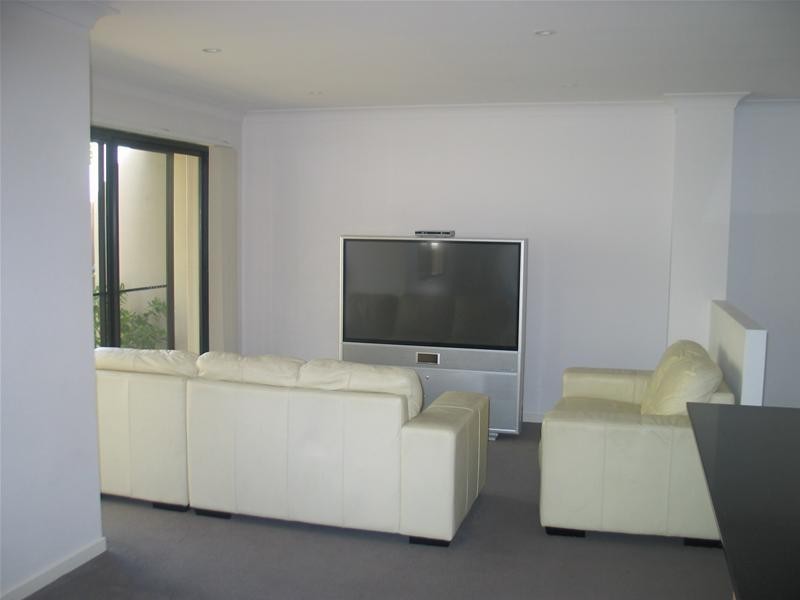 8/15 Ancona Street, Carrara QLD 4211