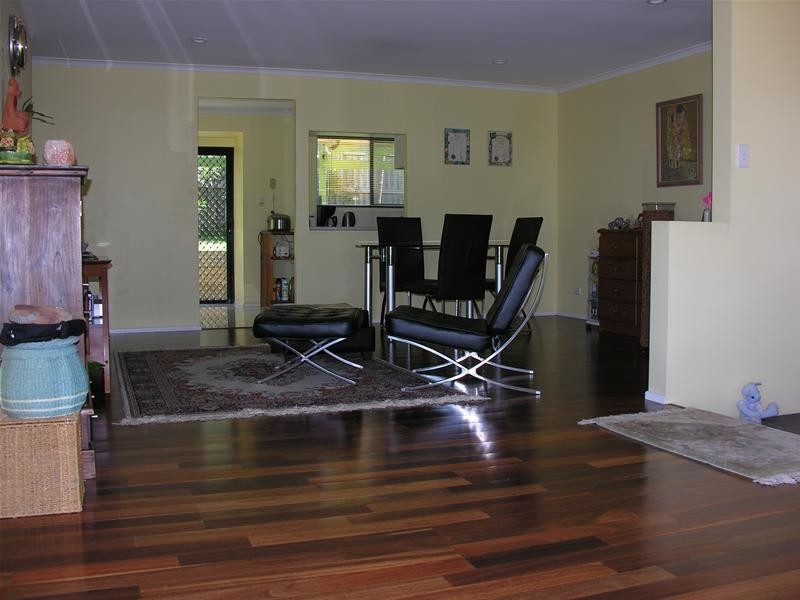 6 Willcox Court, Highland Park QLD 4211