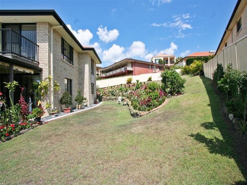 7 Van Brugge Court, Highland Park QLD 4211